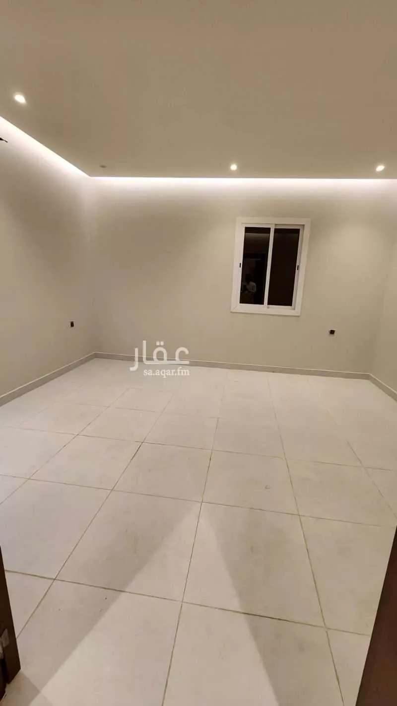 شقة 4 غرف في طيبة 4