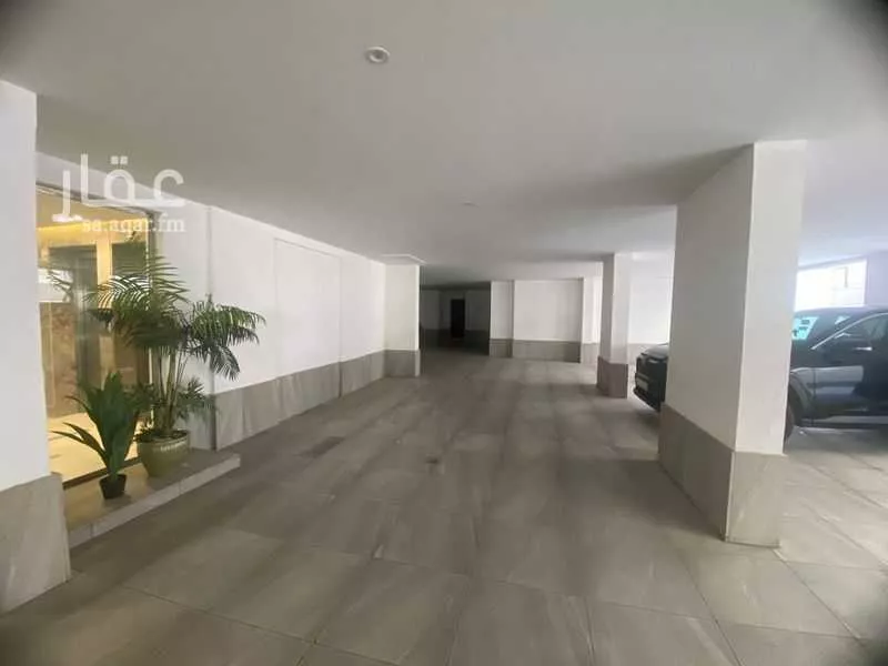 5 bedroom apartment in Al Rawdah 7
