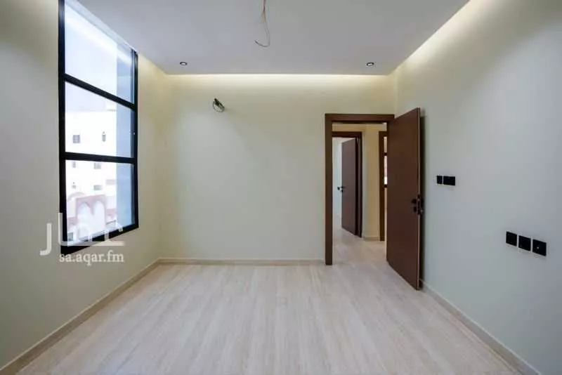 4 bedroom apartment in Al Rawdah 5