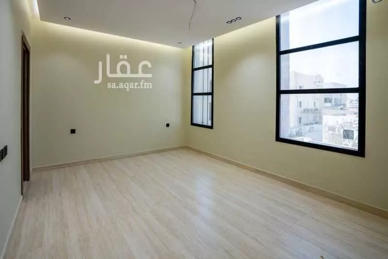 4 bedroom apartment in Al Rawdah 6