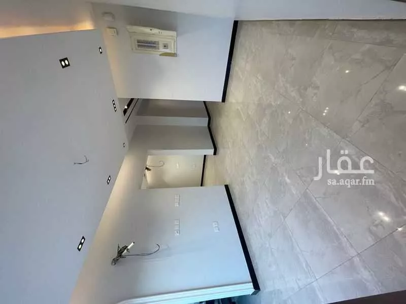 شقة 4 غرف في الصفا 6