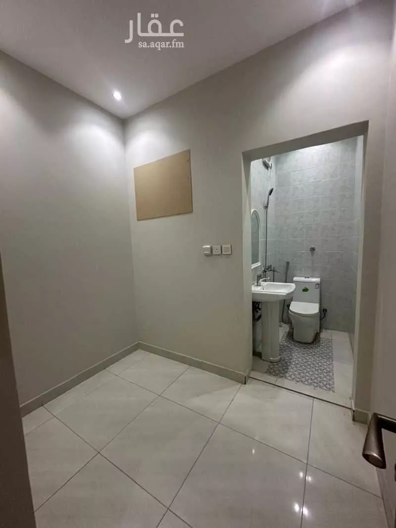 5 bedroom apartment in Ar Rayan 12