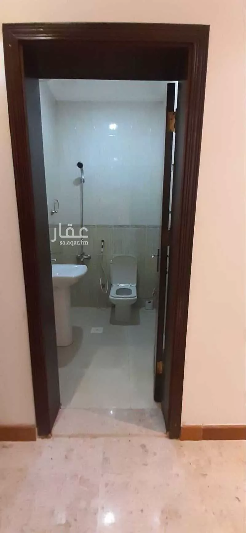 شقة 5 غرف في النهضة 6