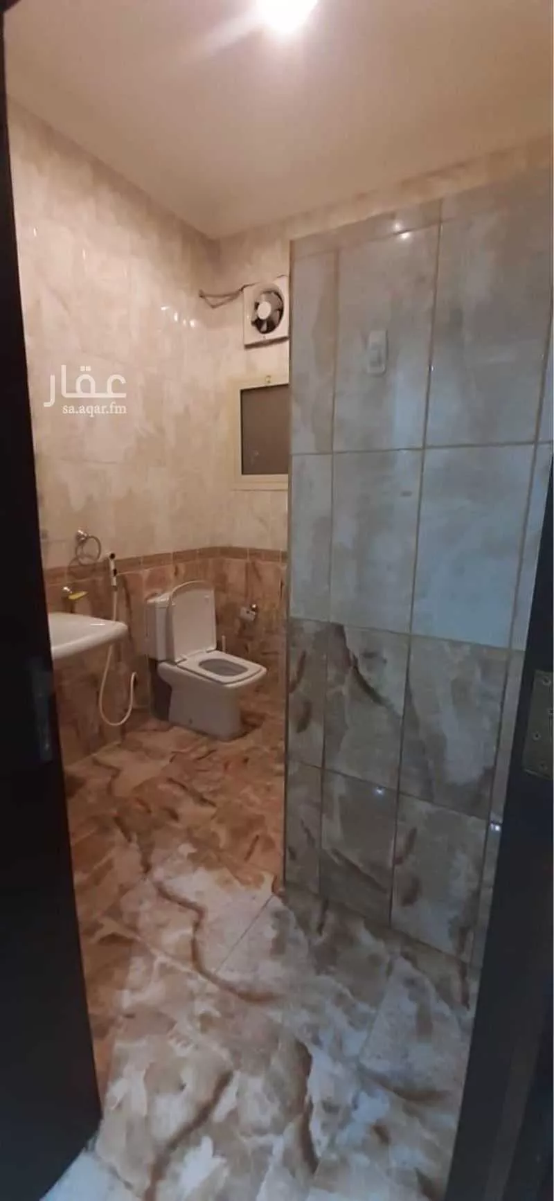 شقة 5 غرف في النهضة 10