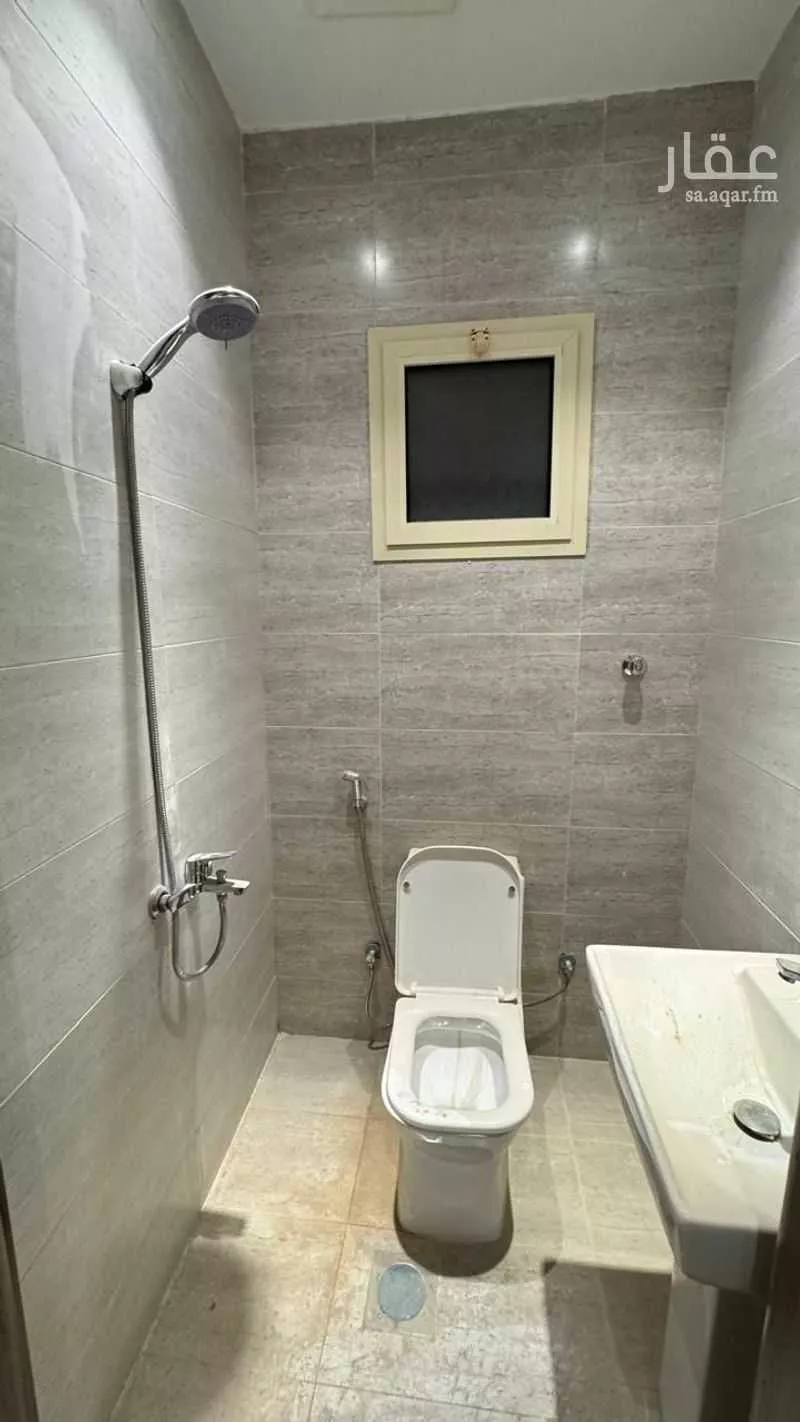 5 bedroom apartment in Prince Abdulmajeed, Jeddah 17