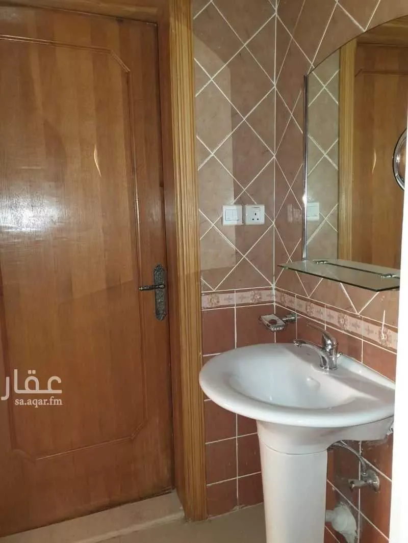 شقة 4 غرف في بني مالك 5