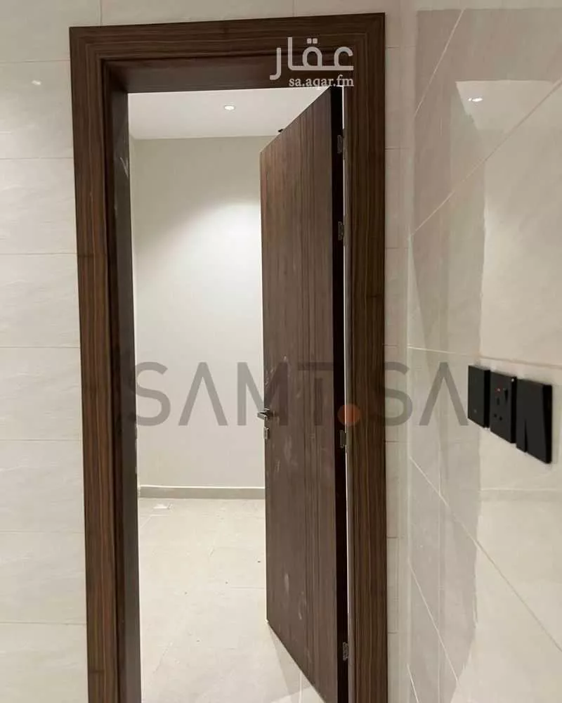 5 bedroom apartment in Ar Rayan 4