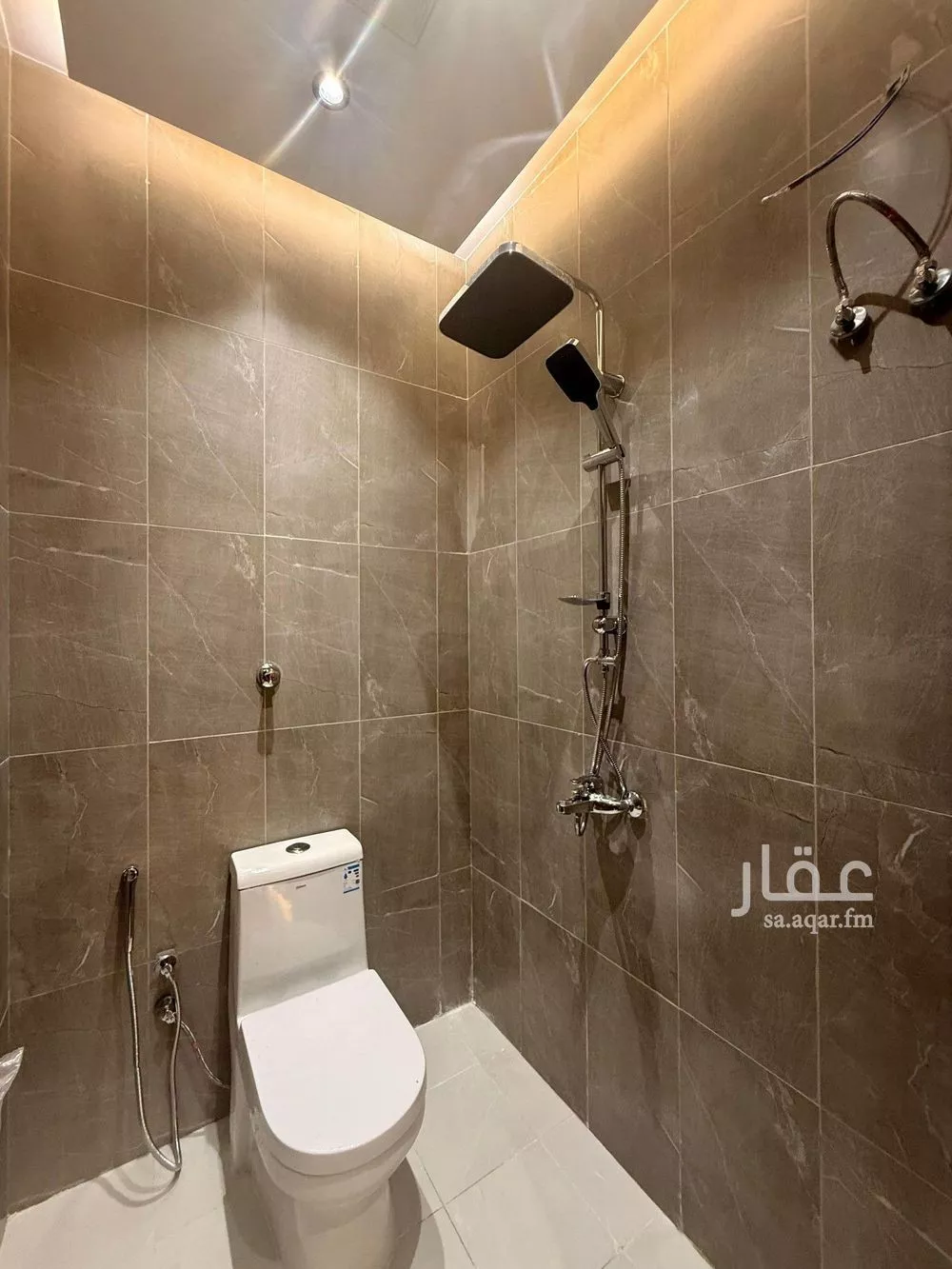 4 bedroom apartment in Al Naeem 9