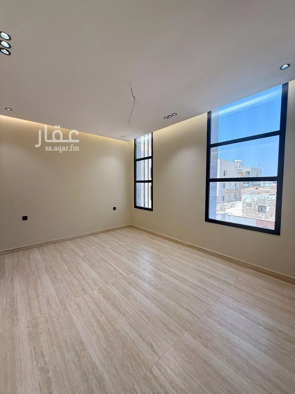 5 bedroom apartment in Al Naeem 4