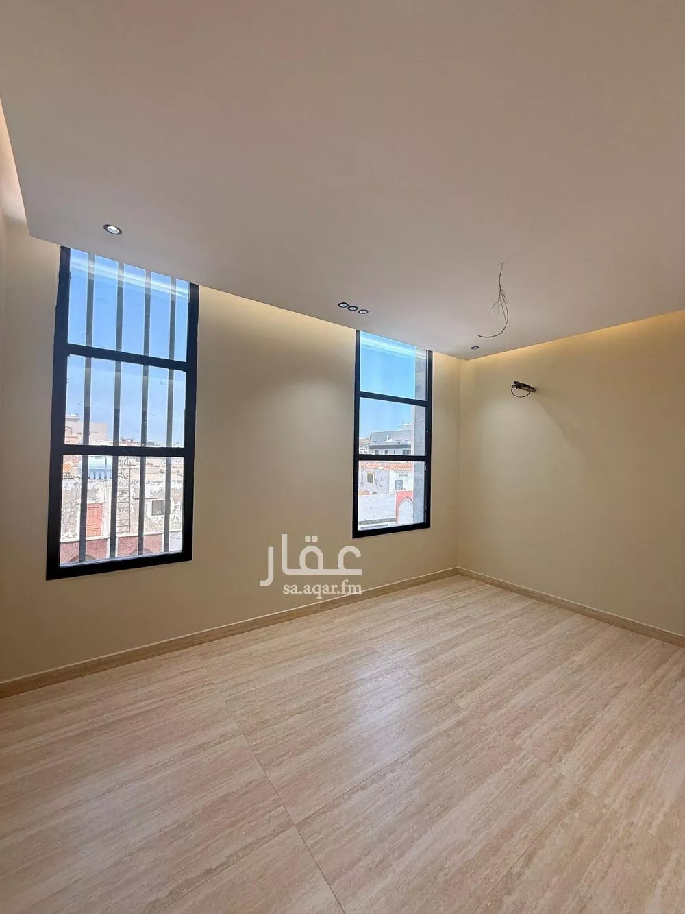 5 bedroom apartment in Al Naeem 9