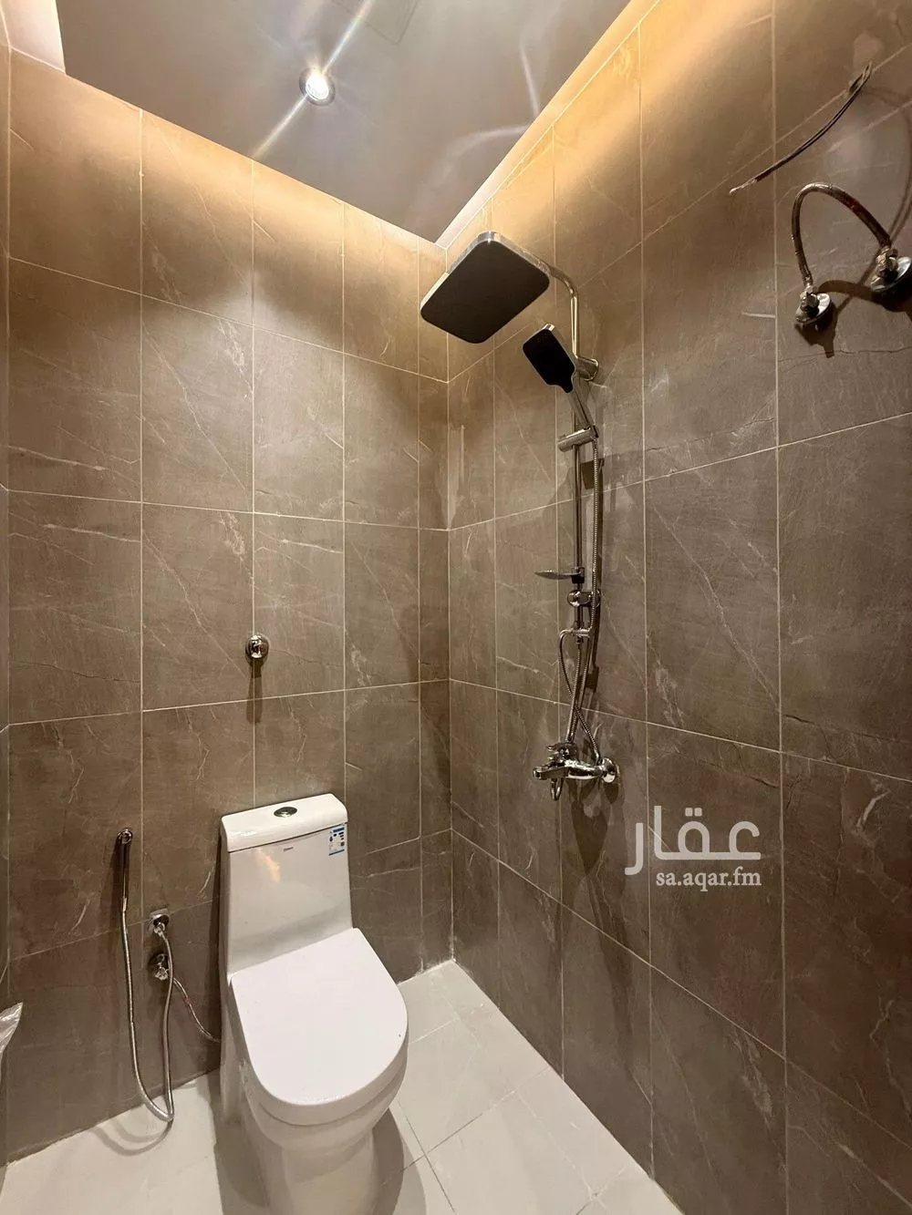 3 bedroom apartment in Al Naeem 6