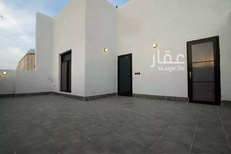 شقة 5 غرف في الريان 9