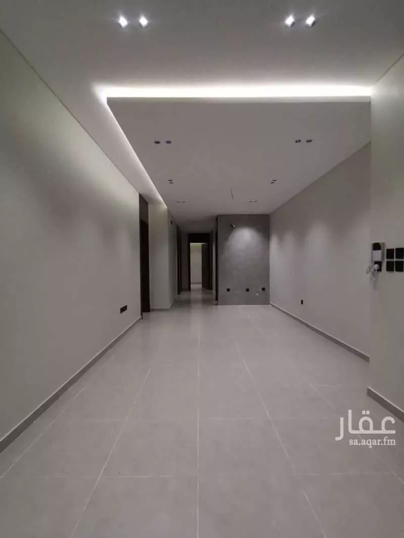 شقة 6 غرف في الريان 3