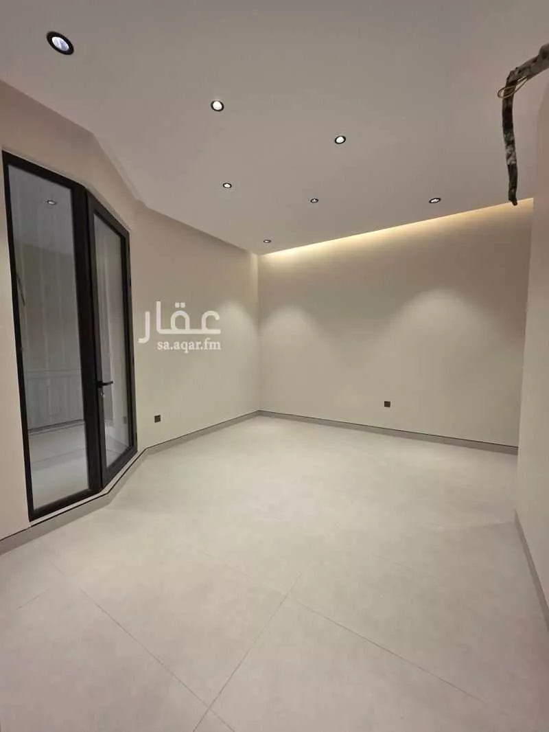 5 bedroom apartment in Al Rabwa 7