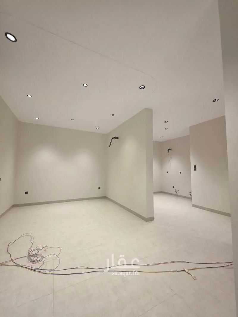 4 bedroom apartment in Al Rabwa 5
