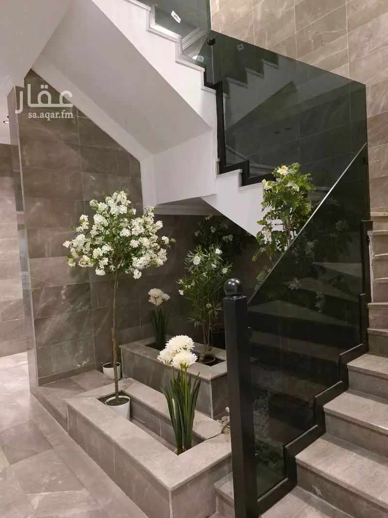 5 bedroom apartment in Al Safa 4