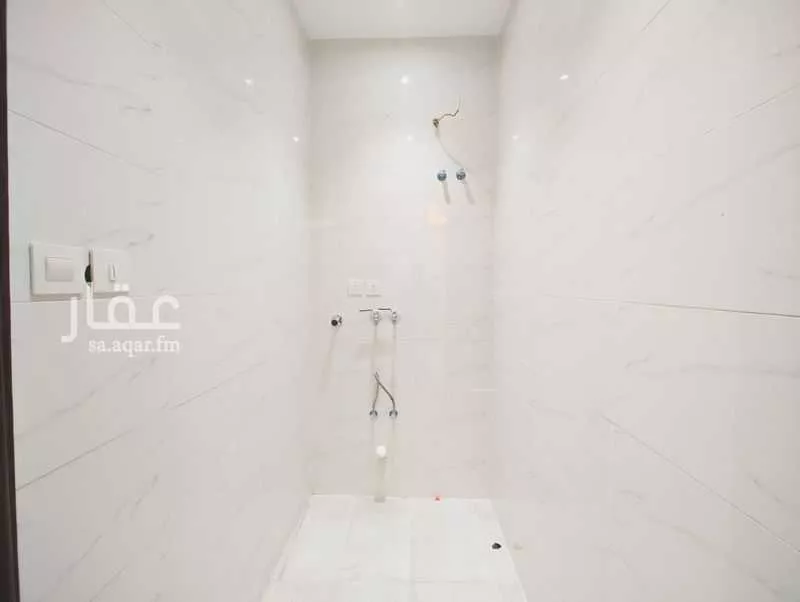 5 bedroom apartment in Muraykh 7