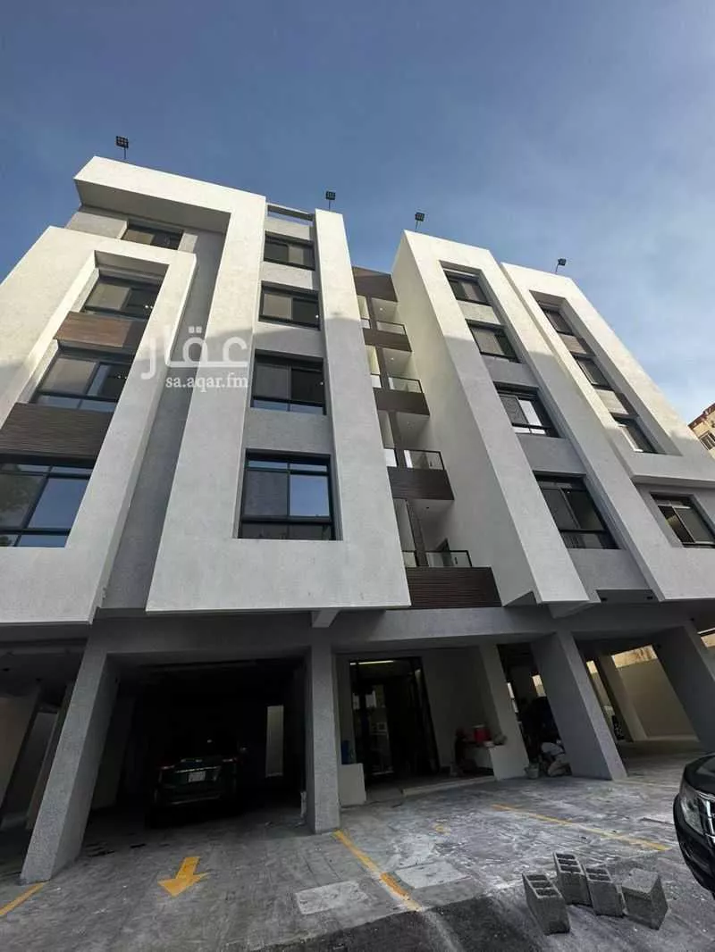 5 bedroom apartment in Al Rawdah 2
