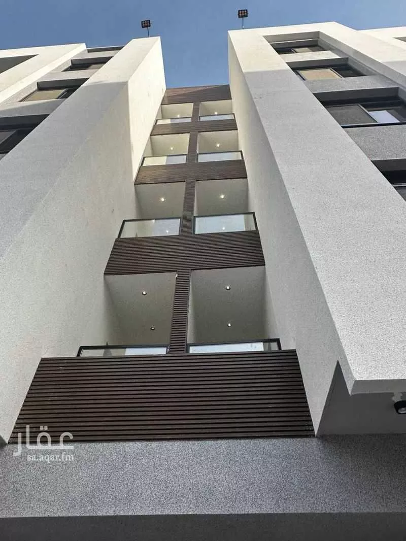 5 bedroom apartment in Al Rawdah 4