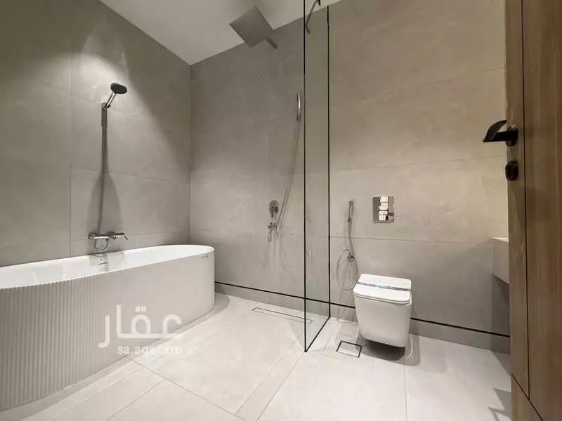 7 bedroom apartment in Al Zahra 15