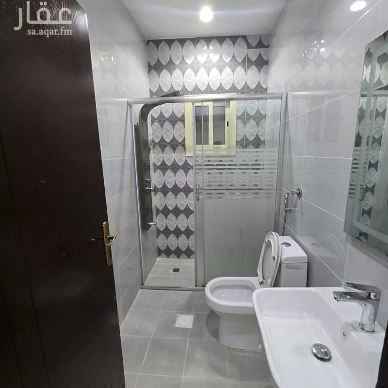 5 bedroom apartment in Al Safa 17