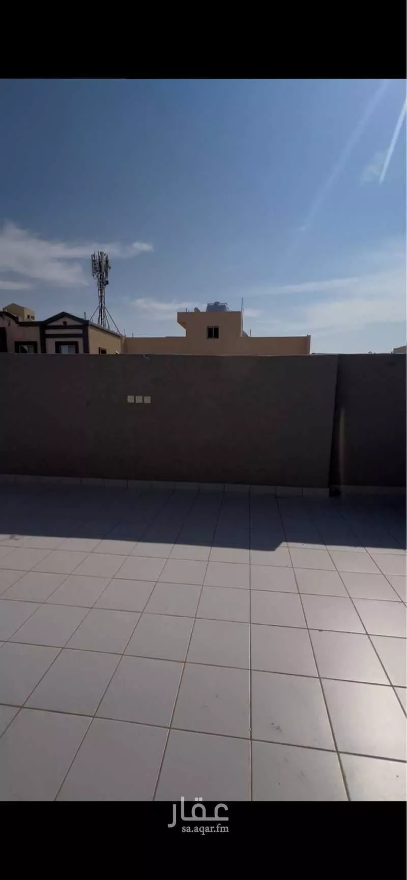 4 bedroom apartment in Um Hableen 17