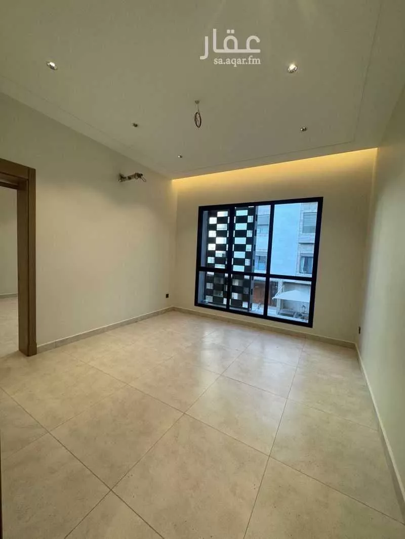 4 bedroom apartment in Al Rawdah 5