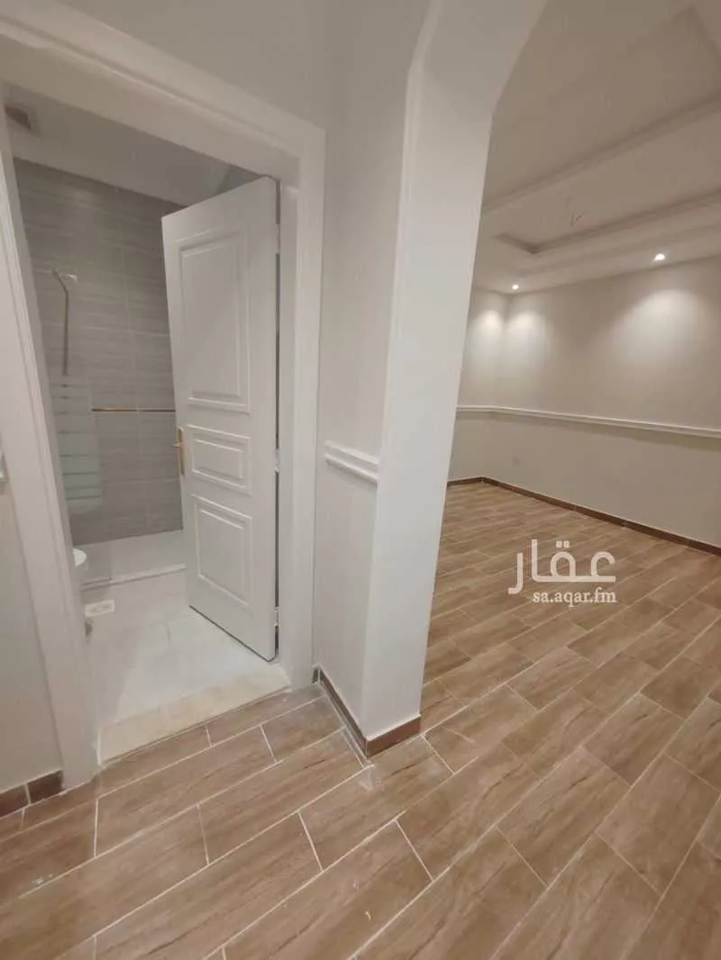 5 bedroom apartment in Al Rabwa, Jeddah 9