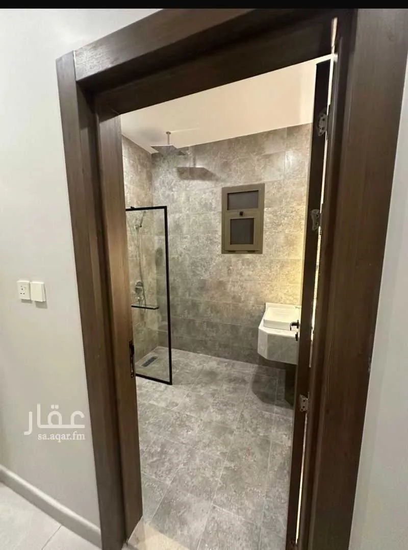 5 bedroom apartment in Taibah 2
