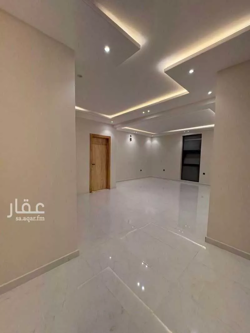 20 bedroom building in King Faisal, Riyadh 12