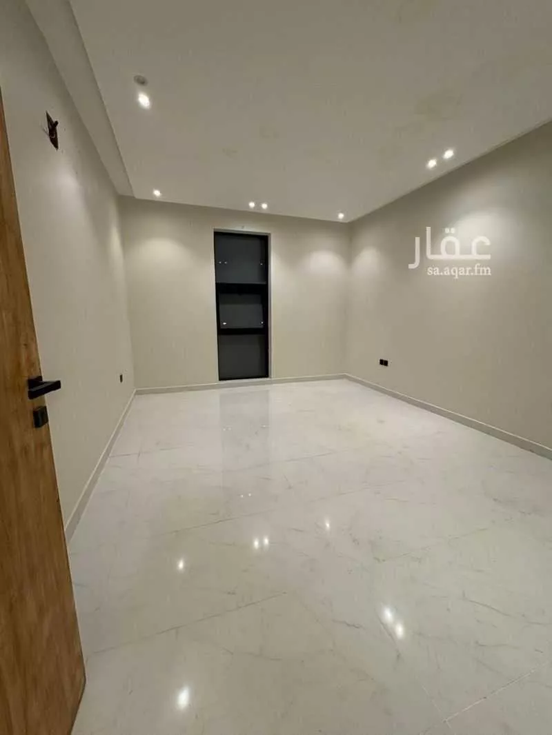 20 bedroom building in King Faisal, Riyadh 3