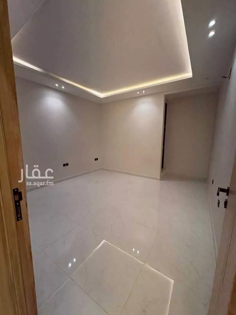 20 bedroom building in King Faisal, Riyadh 15
