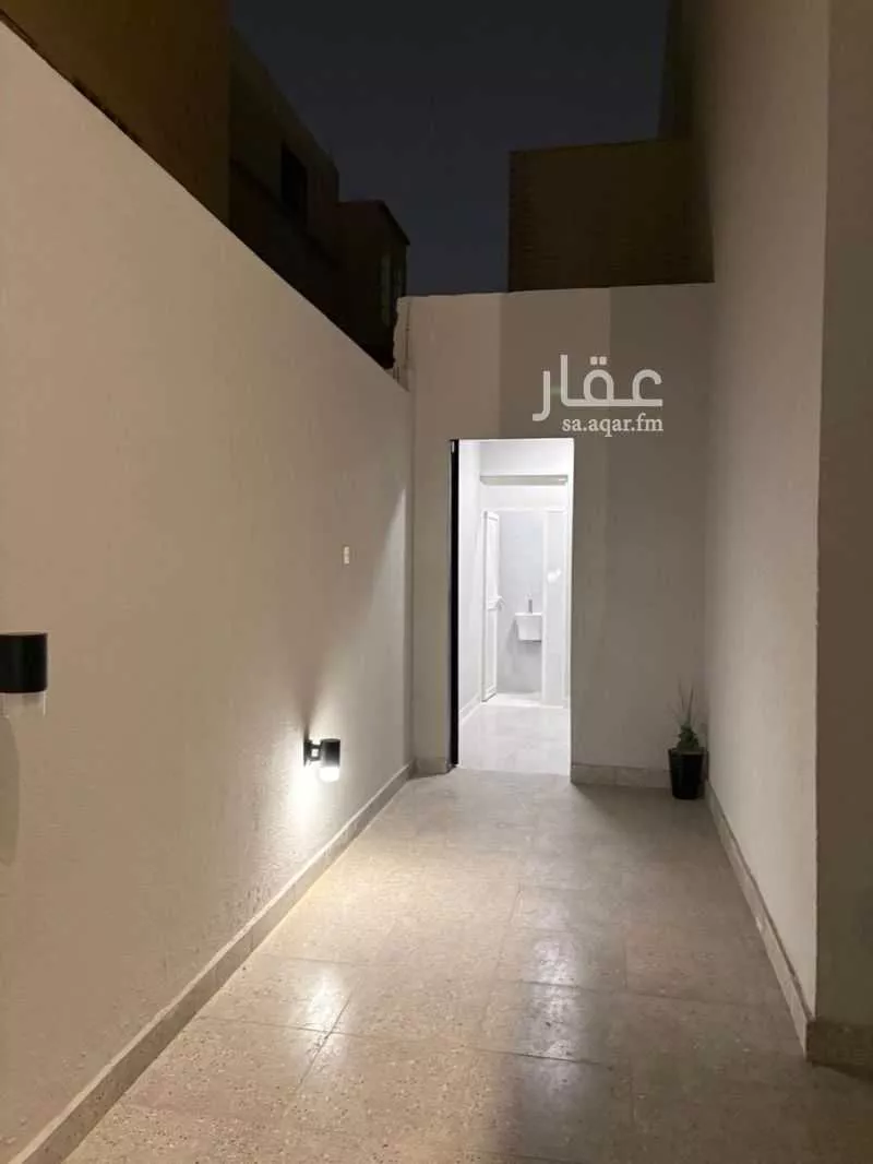 20 bedroom building in King Faisal, Riyadh 13