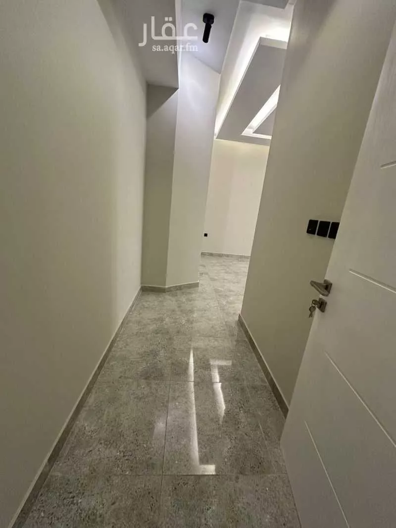 5 bedroom apartment in Al Rabwa 3