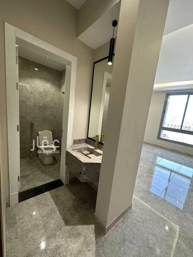 5 bedroom apartment in Al Rabwa 5