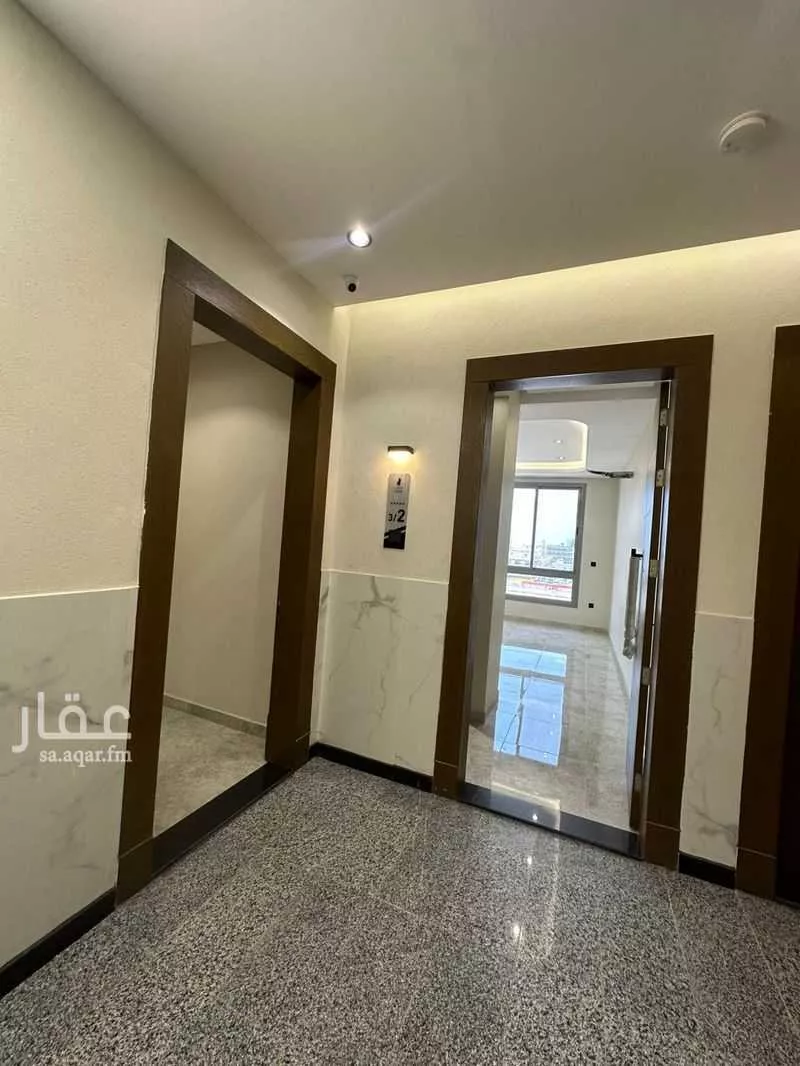 5 bedroom apartment in Al Rabwa 8