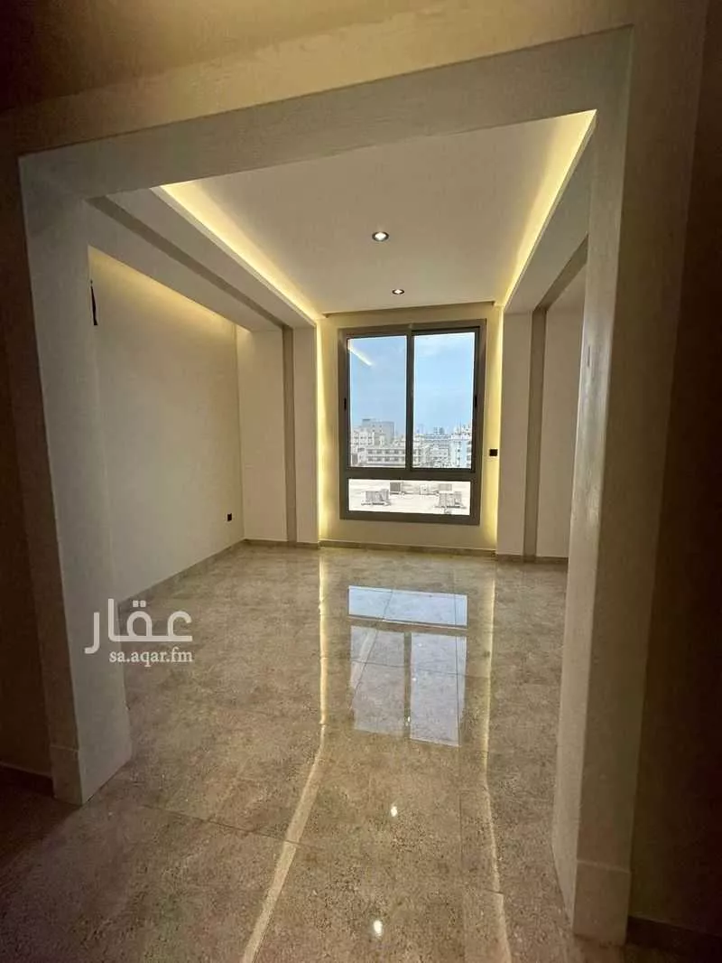 5 bedroom apartment in Al Rabwa 10