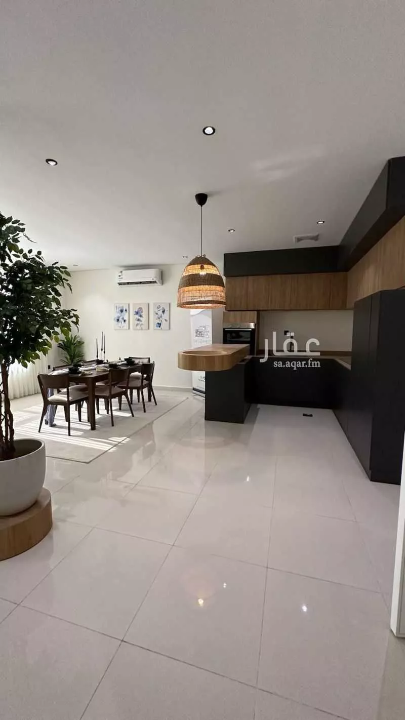 4 bedroom apartment in Al Aziziyah 12