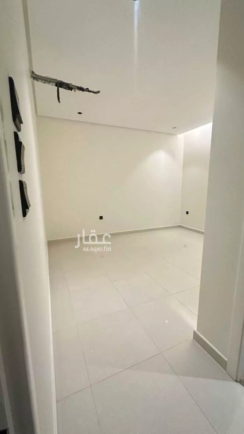 4 bedroom apartment in Al Aziziyah 5
