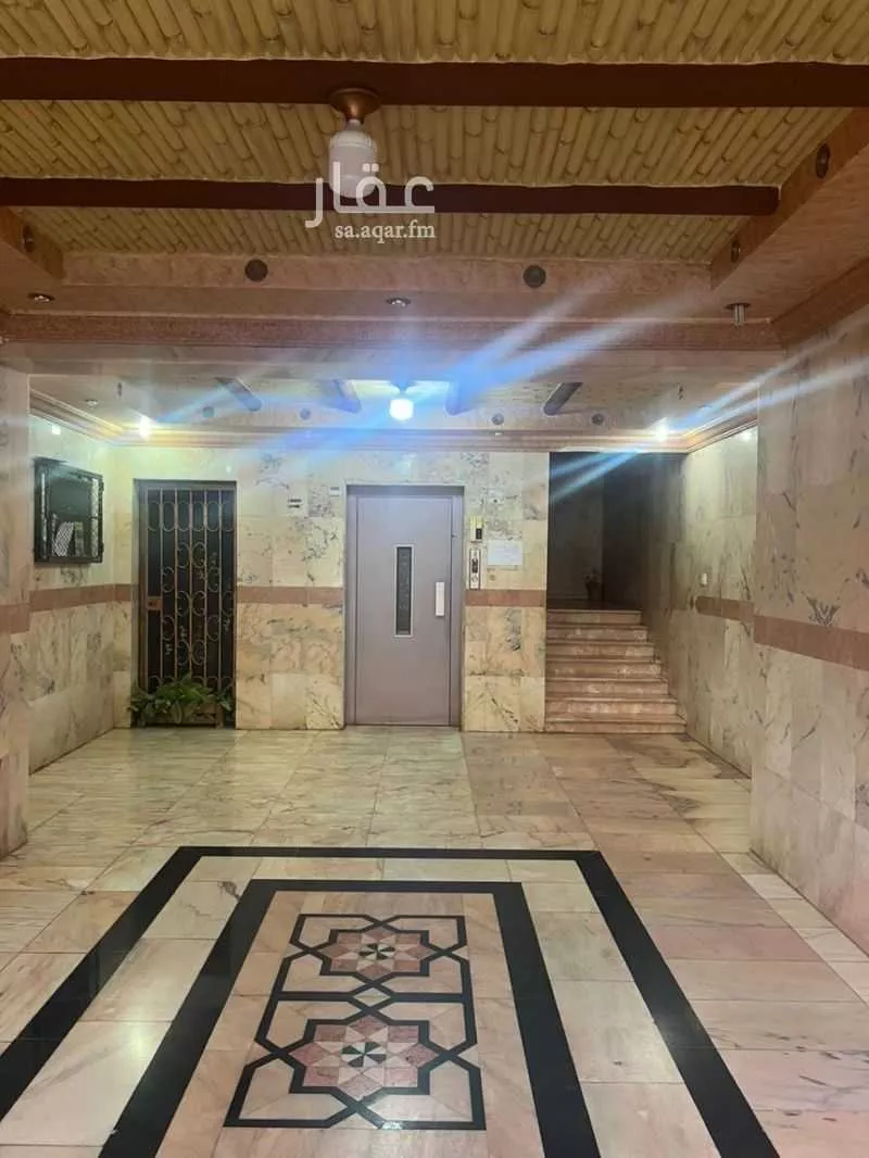 6 bedroom apartment in Al Marwa 8