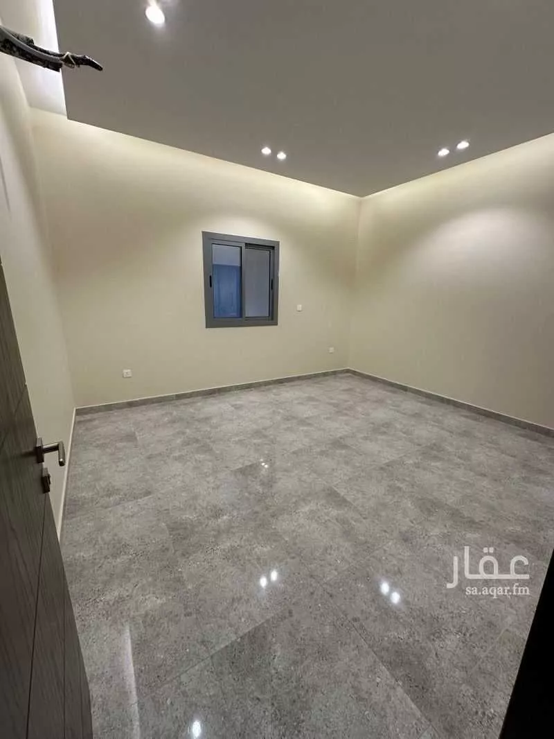 5 bedroom apartment in Al Marwa 11
