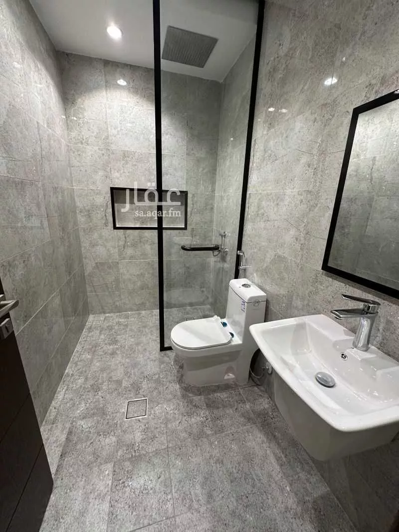 5 bedroom apartment in Al Marwa 18