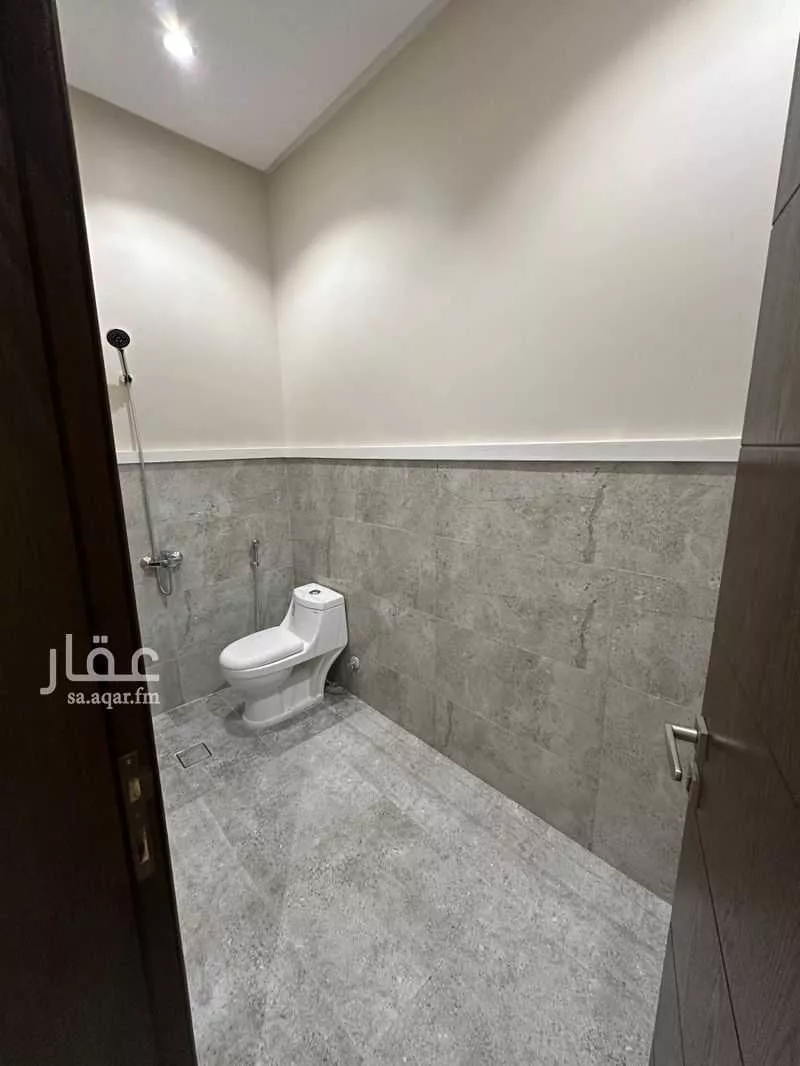 5 bedroom apartment in Al Marwa 19