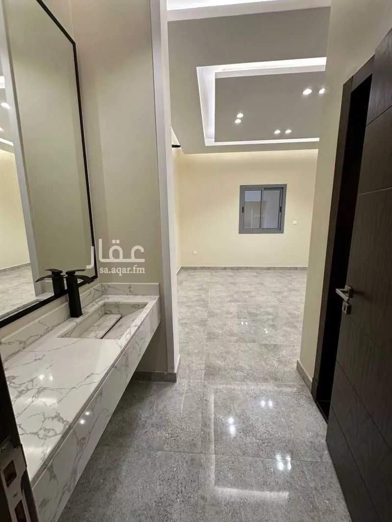 5 bedroom apartment in Al Marwa 8