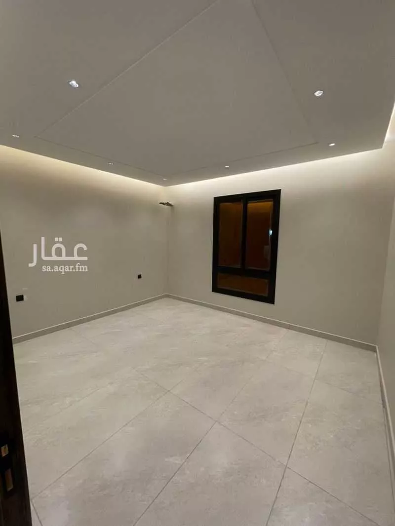 4 bedroom apartment in Al Rabwa 8
