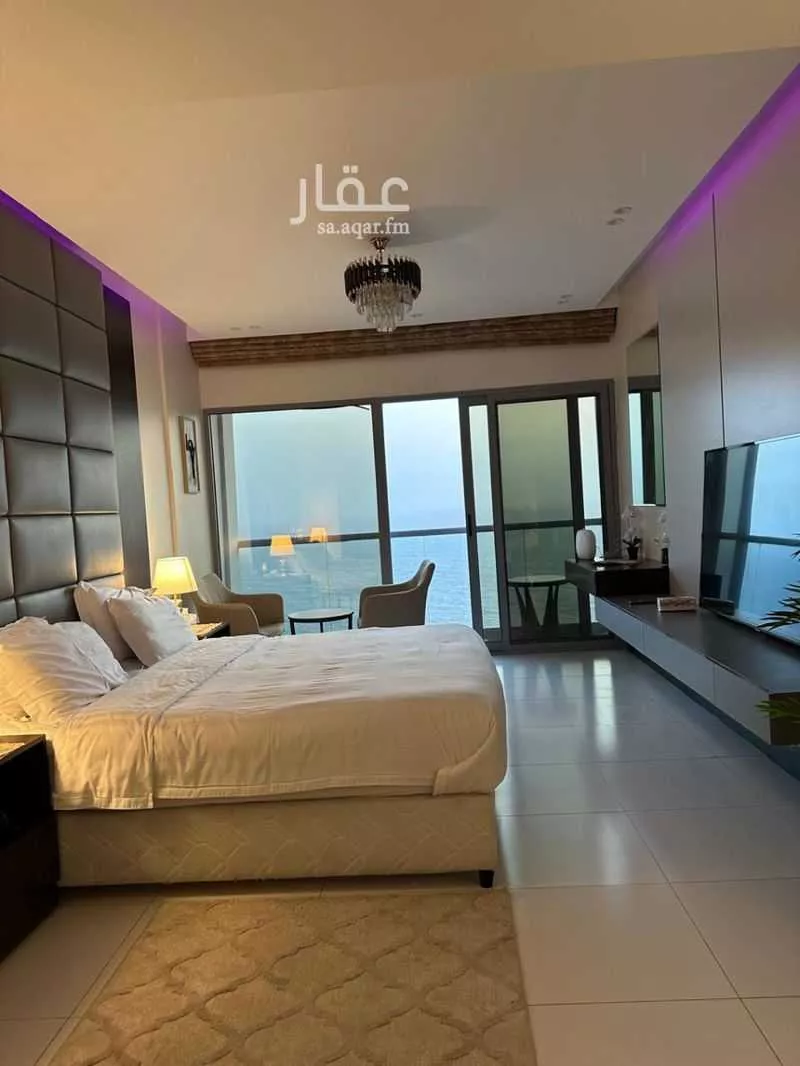 2 bedroom apartment in Al Shati 4