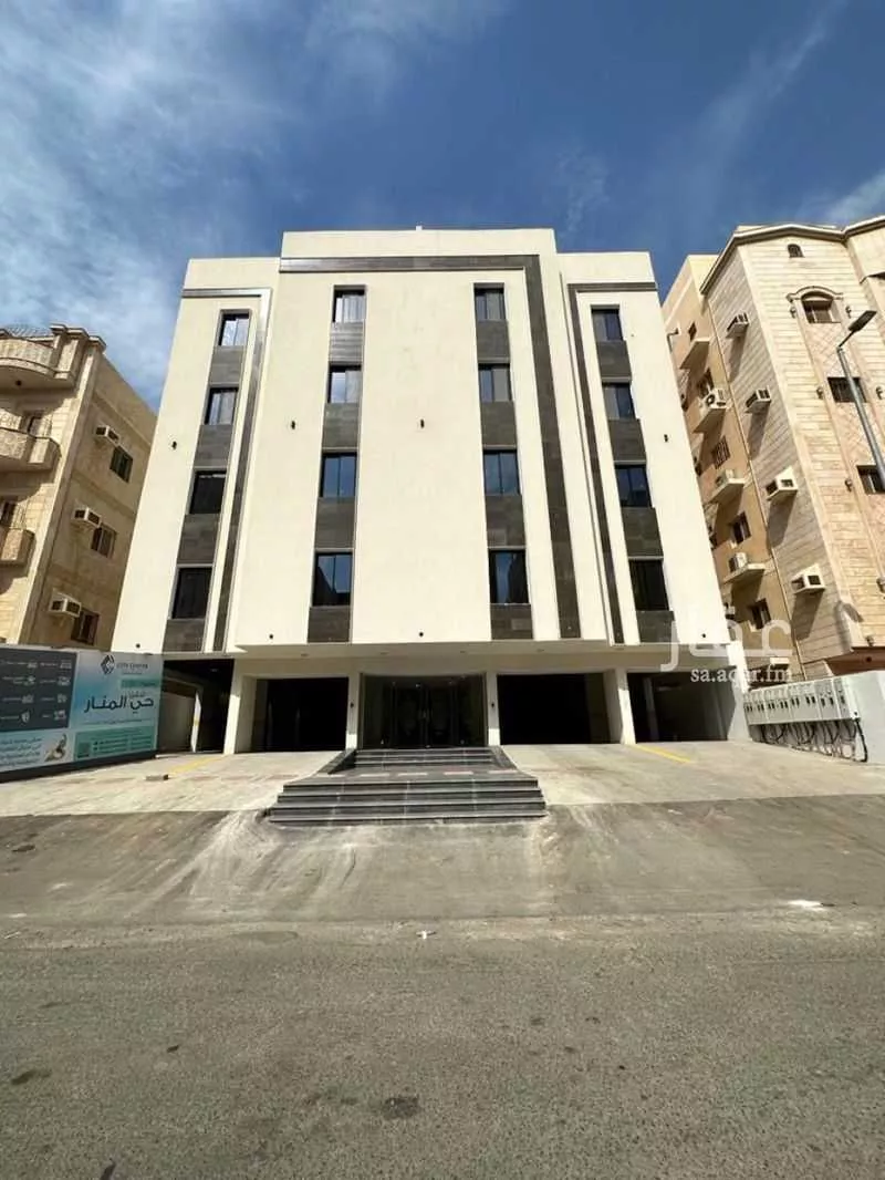 5 bedroom apartment in Al Manar 2