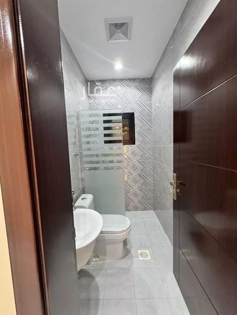 5 bedroom apartment in Muraykh, Jeddah 10