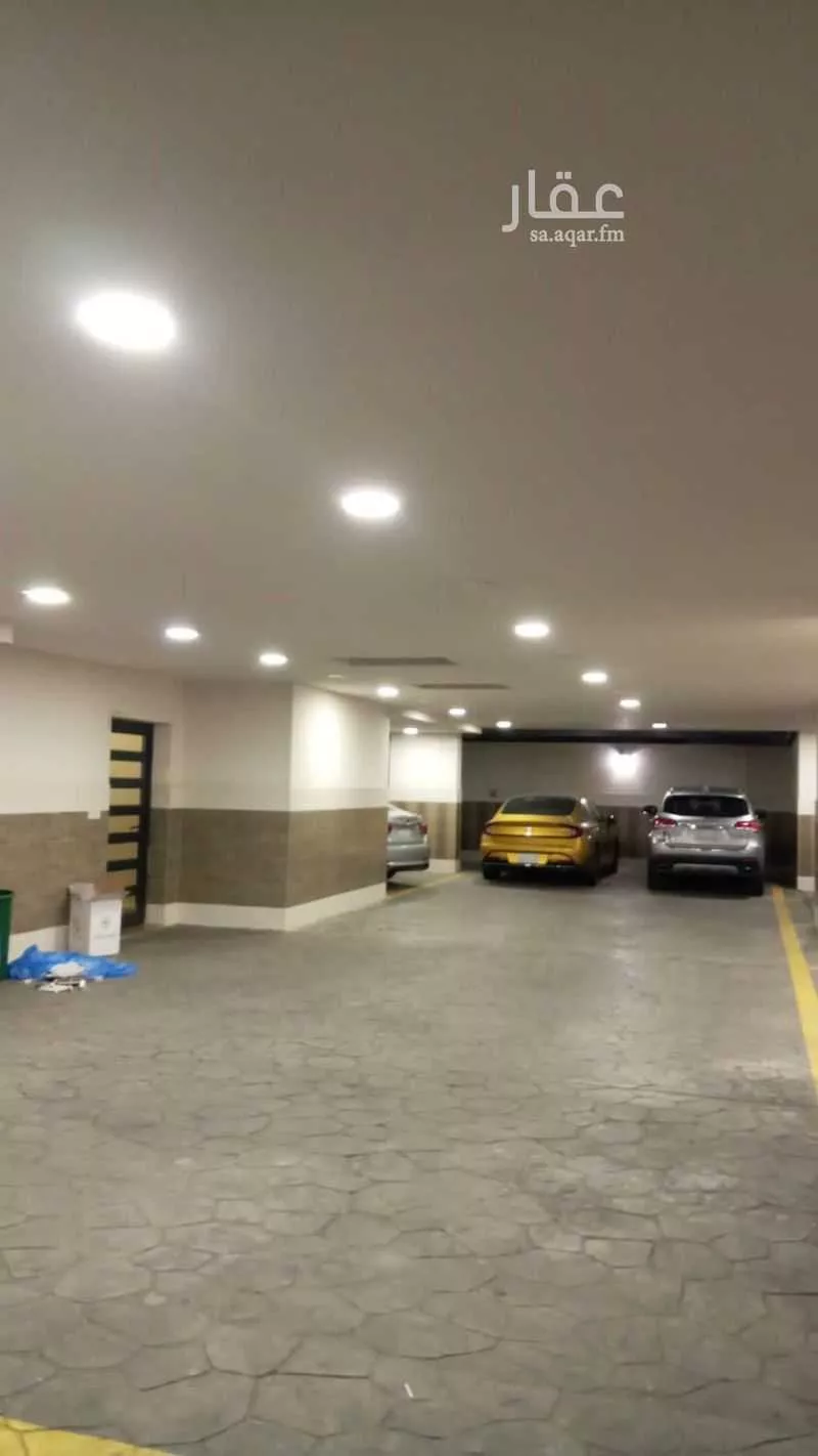 3 bedroom apartment in Al Marwa 9
