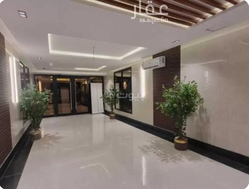 5 bedroom apartment in Muraykh 3